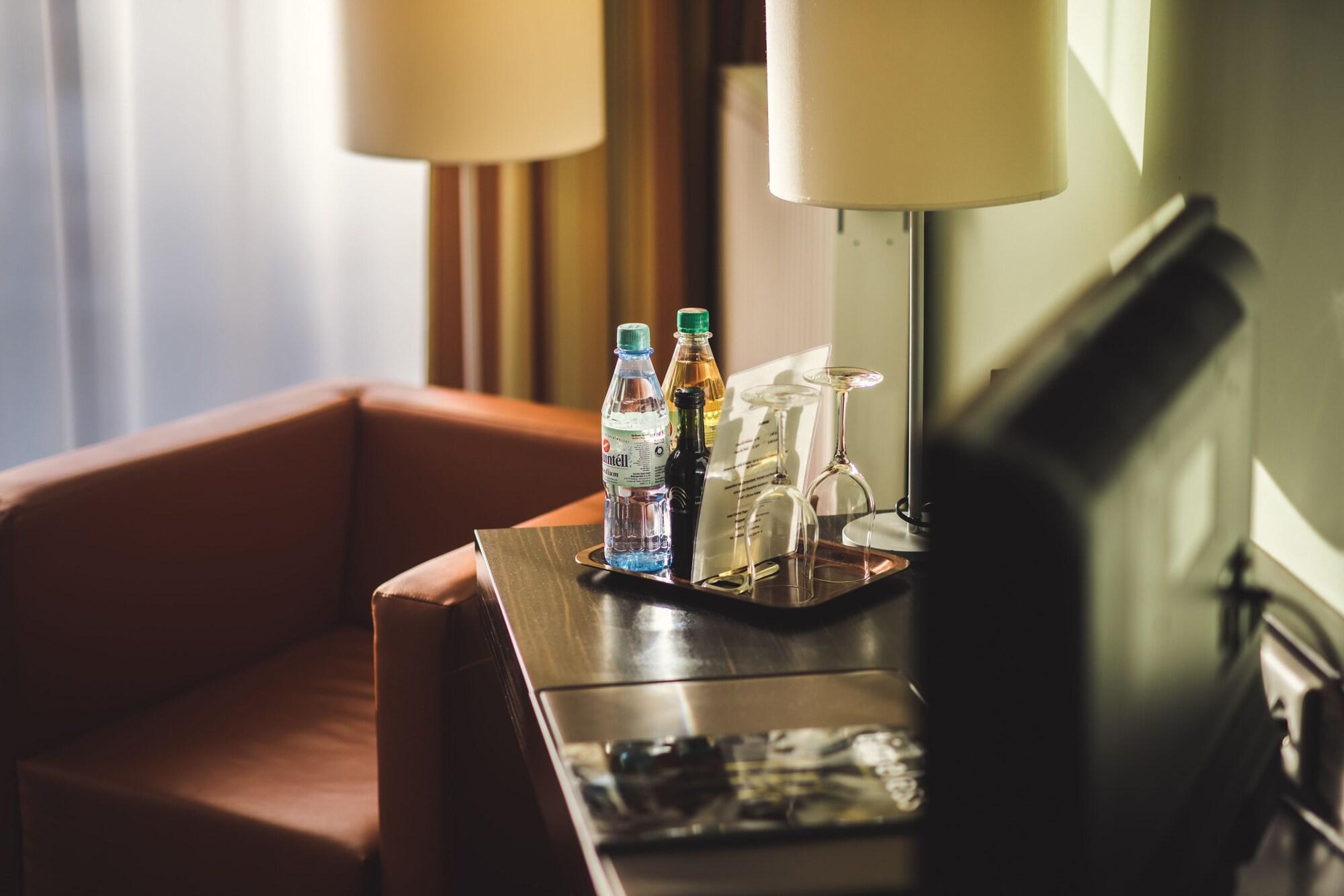 Hotel Central Regensburg Citycentre, Sure Hotel Collection By Best Western Luaran gambar